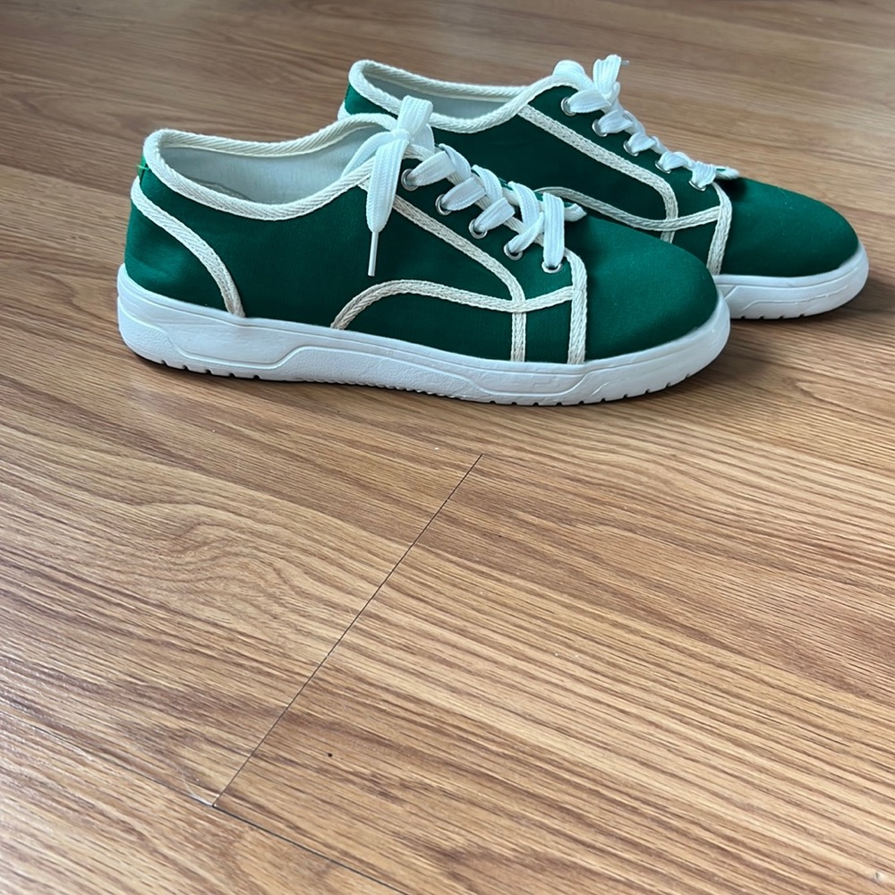 Never been worn ladies sneakers